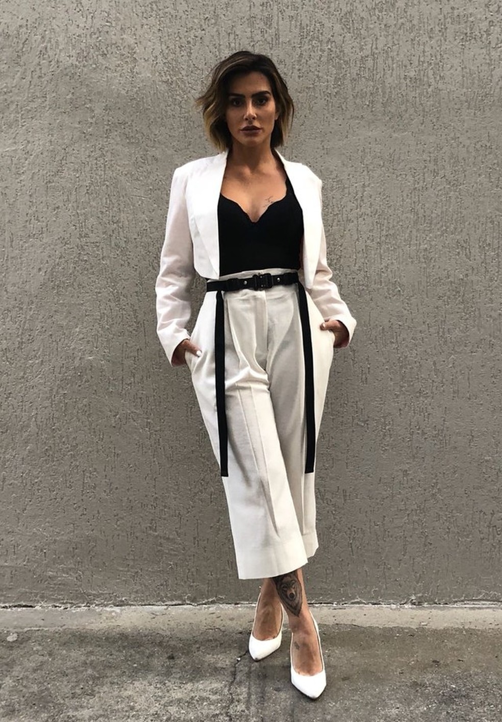 Cleo Ensina Como Usar Lingerie Aparente No Look Do Dia Celebridades
