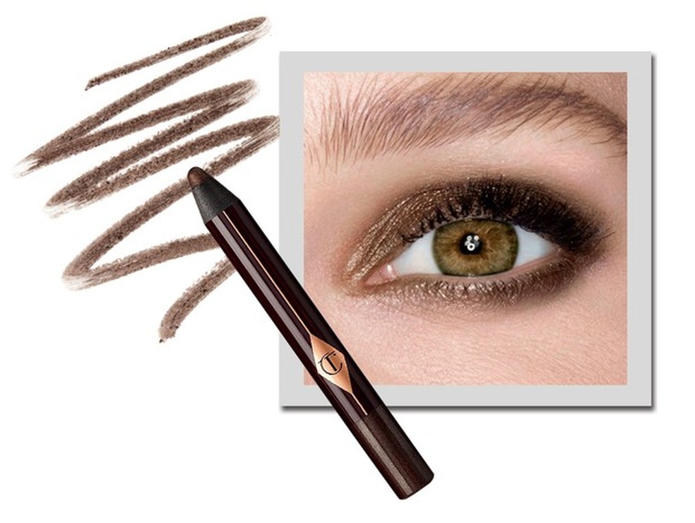 Truques de beleza para a festa unhas postiças nude turbinado e mais