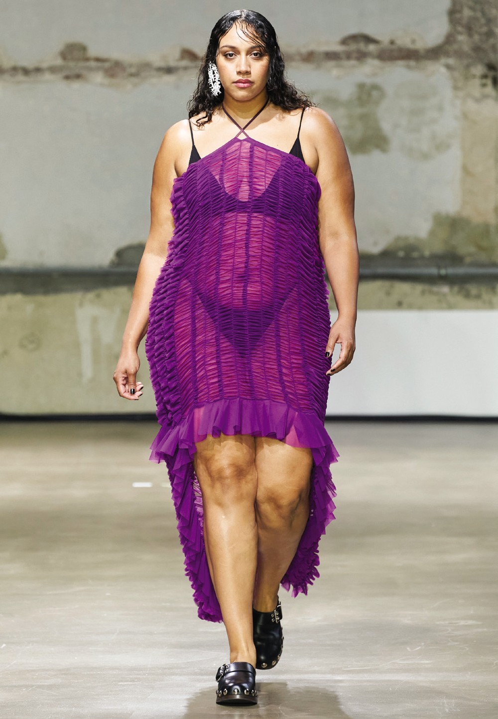 Do Quarto Para A Rua Lingerie Aparente Tend Ncia Na Moda