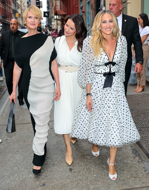 Carrie Miranda E Charlotte Est O Estilosas Como Sempre No Anivers Rio De Sex And The City