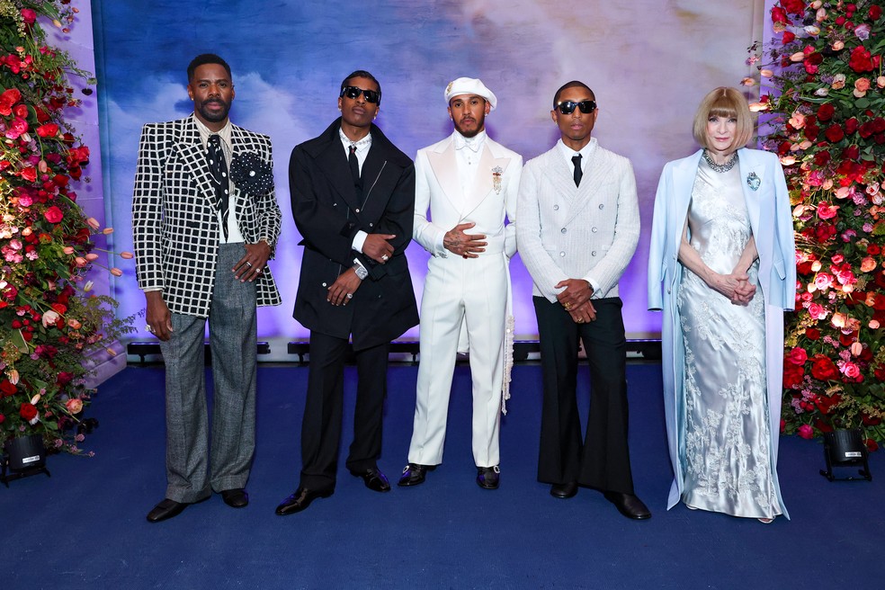 Colman Domingo, A$AP Rocky, Lewis Hamilton, Pharrell Williams e Anna Wintour — Foto: Getty Images