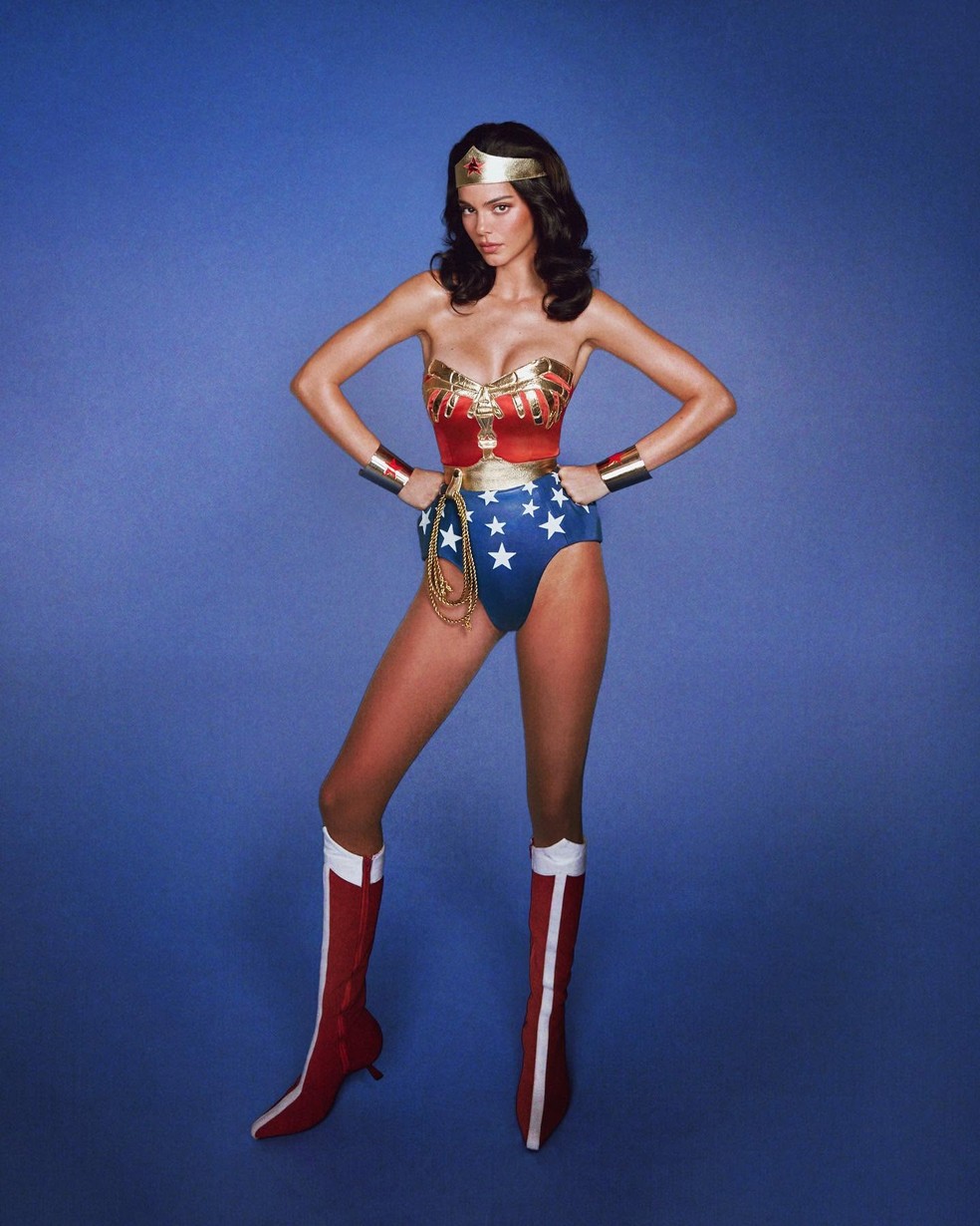 Kendall Jenner de Mulher Maravilha — Foto: Reprodução/Instagram