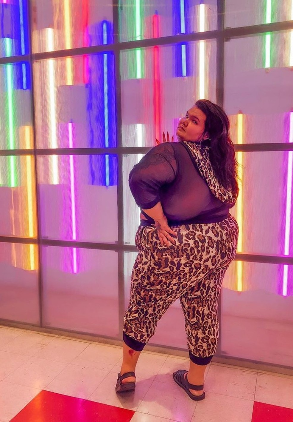 Thais Carla dá dicas de customização para looks plus size: 'Quem disse que  gordinha não pode ser estilosa?