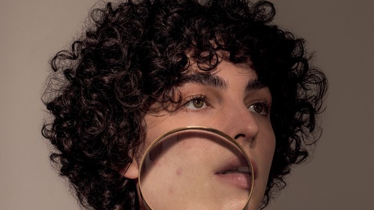 Por que a espironolactona virou a nova obsessão do TikTok para tratar a acne? Por que a espironolactona virou a nova obsessão do TikTok para tratar a acne?