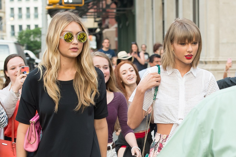 Gigi Hadid e Taylor Swift — Foto: Getty Images