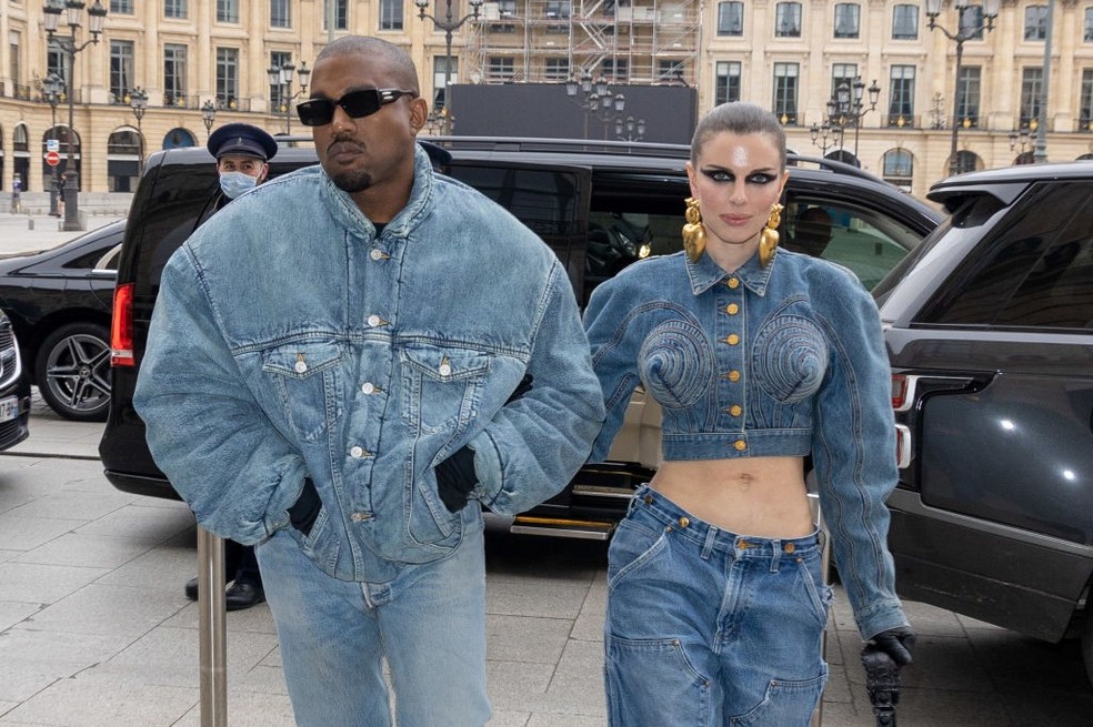 Kanye West e Julia Fox (Foto: Getty Images) — Foto: Vogue