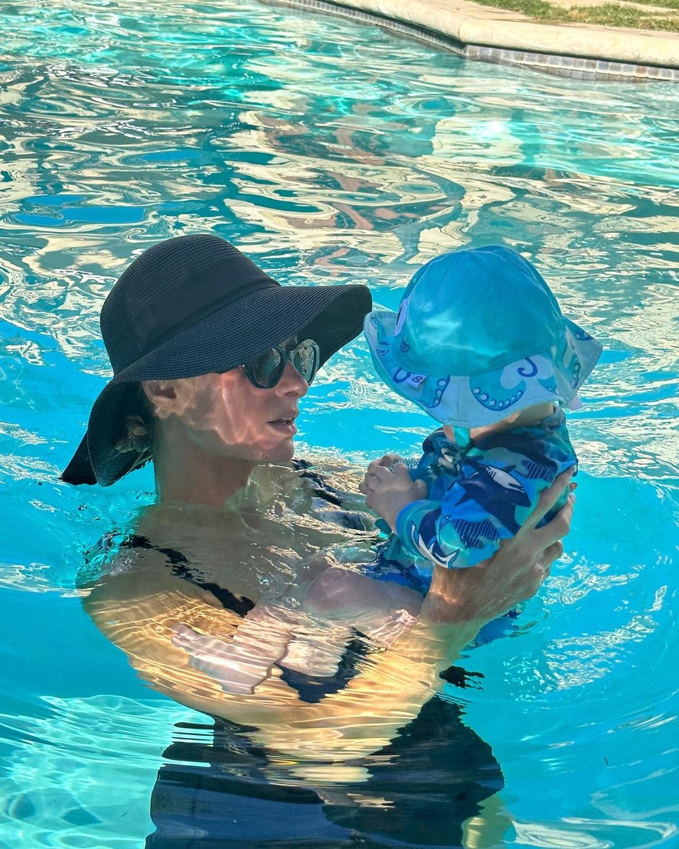 Paris Hilton e filho — Foto: Reprodução/Instagram