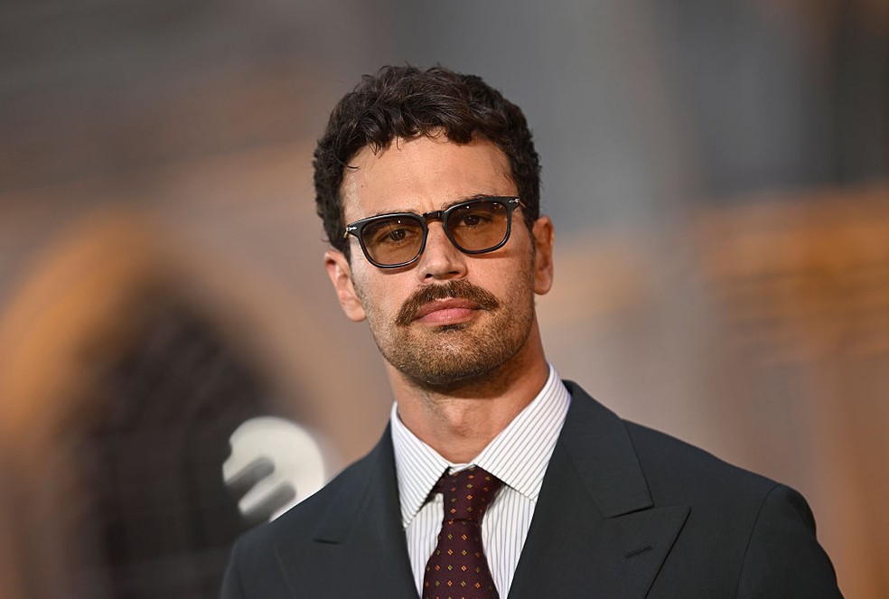 Theo James — Foto: Getty Images