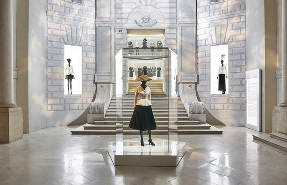 Dior couturier hotsell