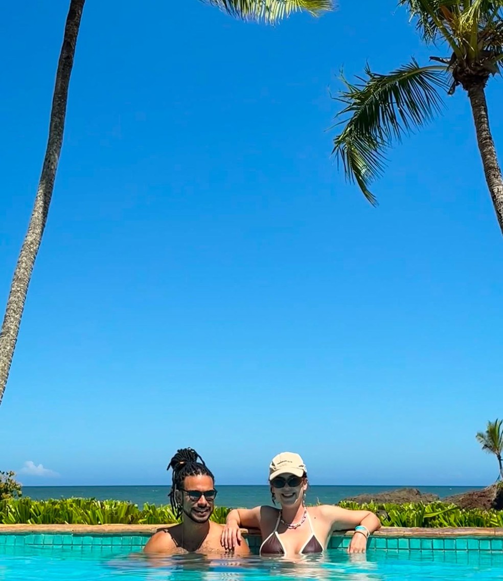 Sophia Abrahão posa com Sergio Malheiros na Bahia — Foto: Reprodução/Instagram
