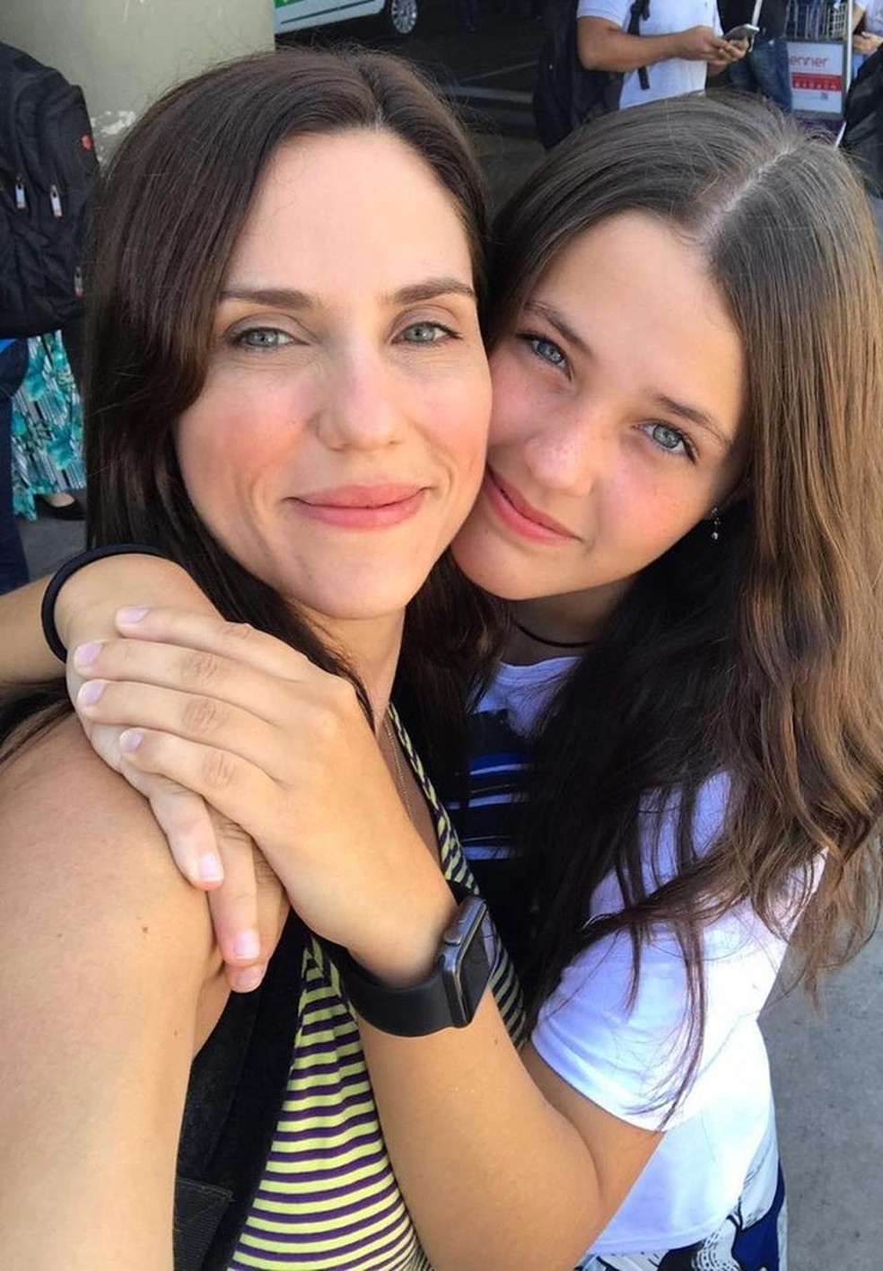Rafaela Mandelli E Filha