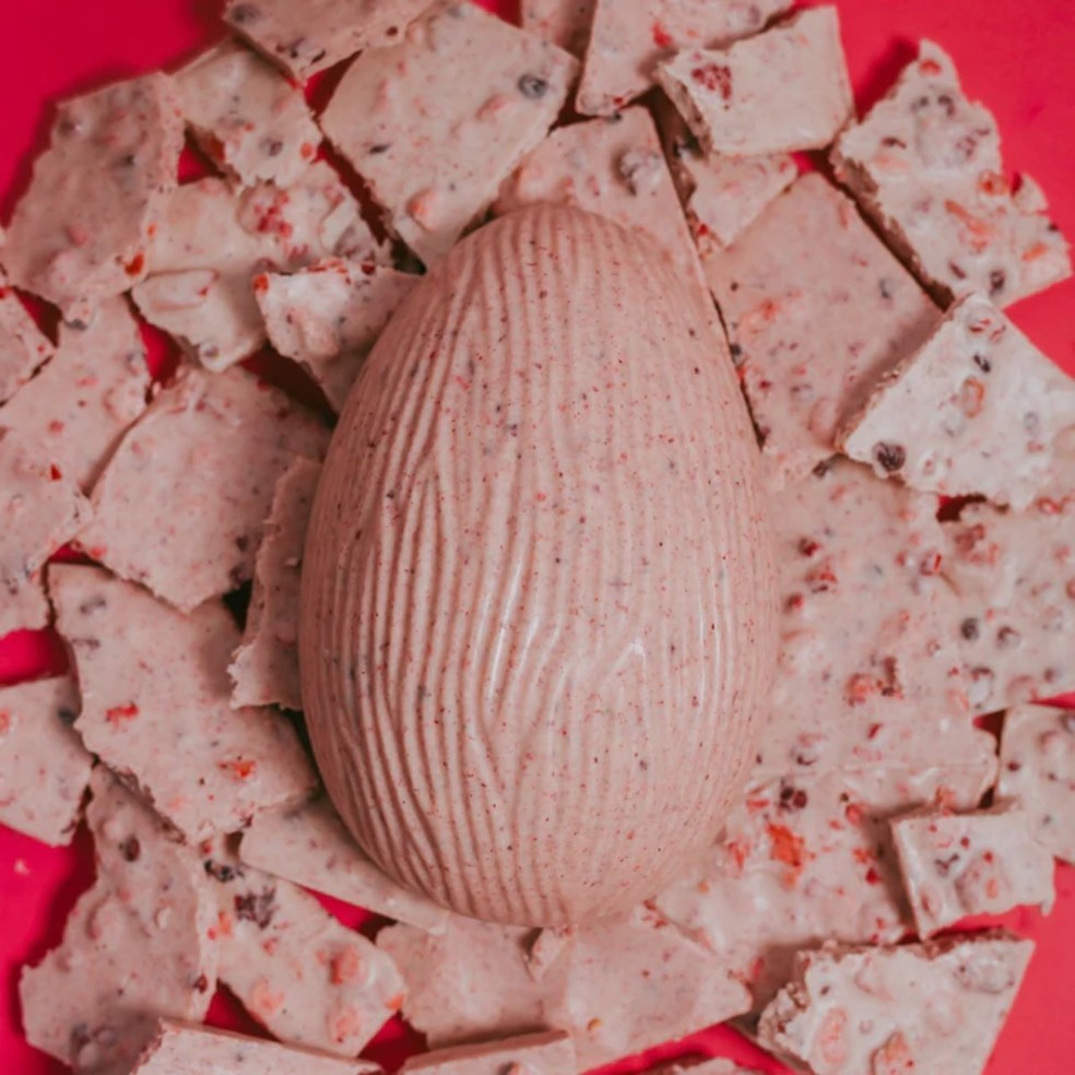 Luckau – Ovo Chocolate Branco com Frutas Vermelhas | 180g — R$ 119 — Foto: Divulgação