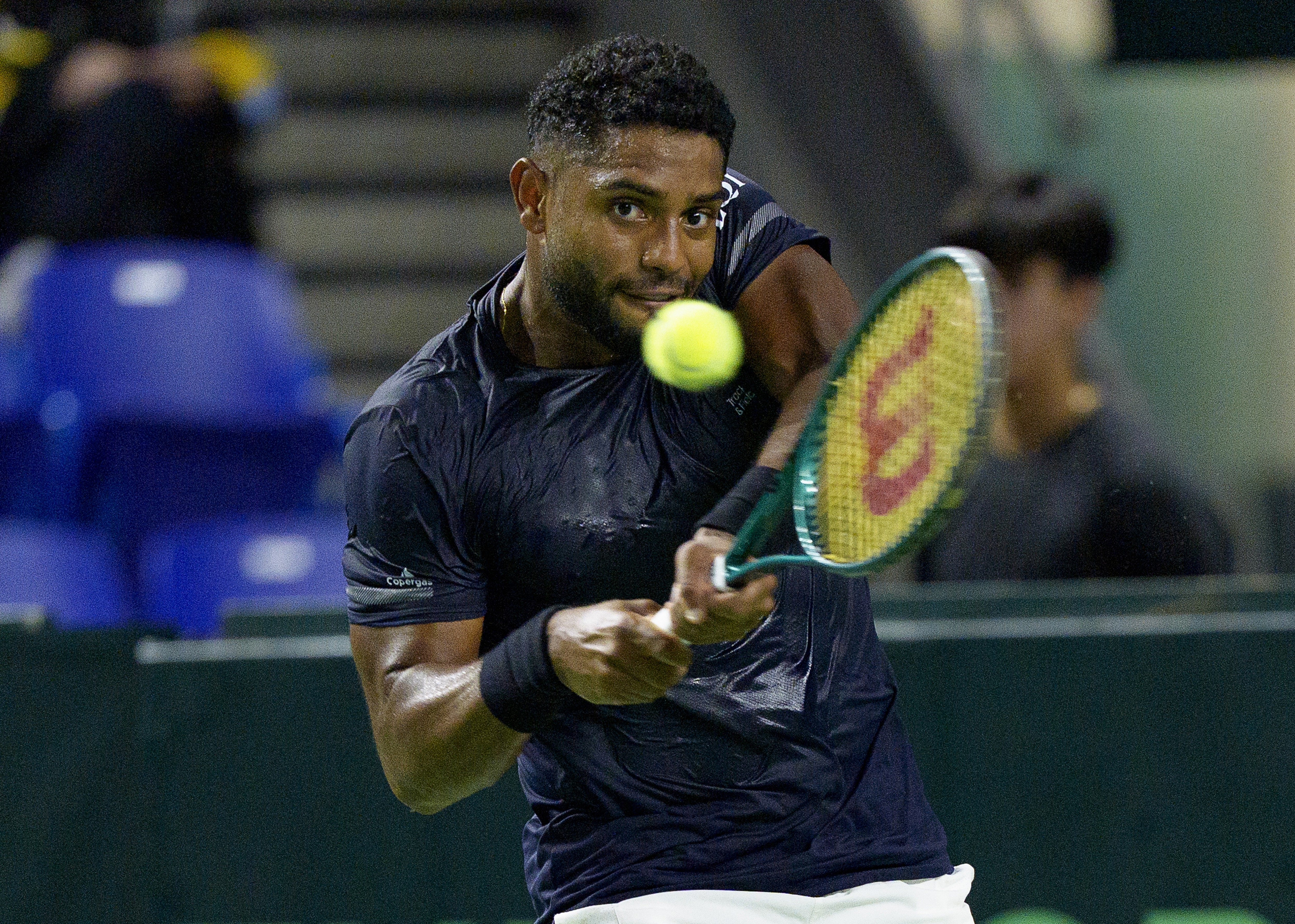 Brasileiro João Lucas Reis se torna o 1º tenista assumidamente gay a vencer em Roland Garros