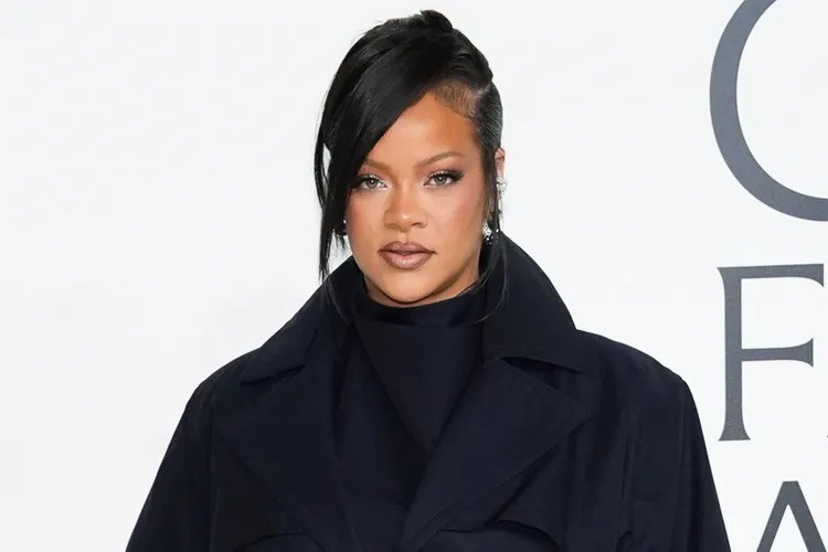 Rihanna quebra recorde histórico e ultrapassa 200 milhões em certificações da RIAA
