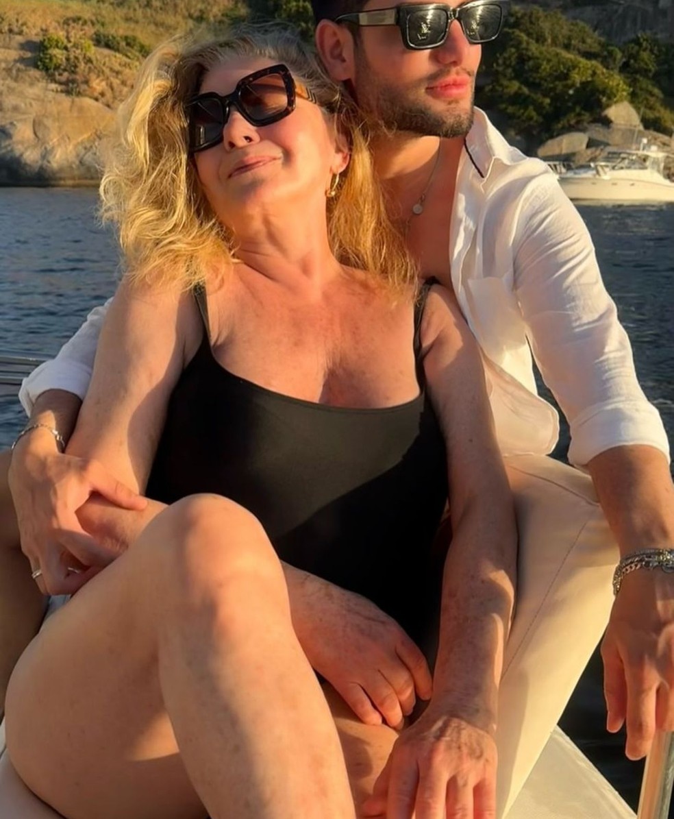 Vera Fischer posa em barco — Foto: Reprodução/Instagram