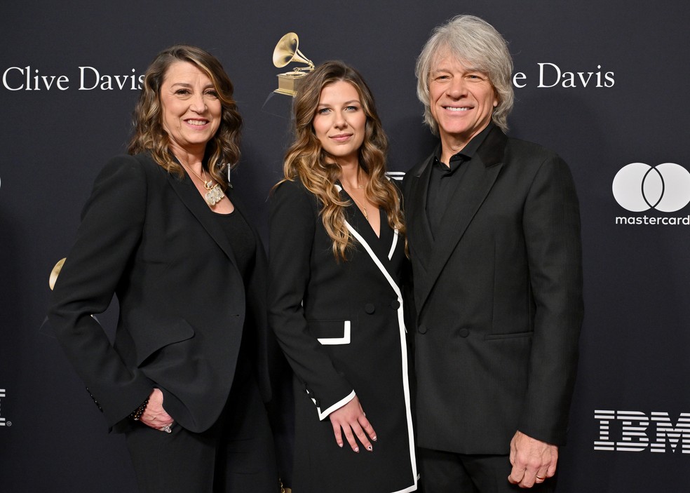 Dorothea Hurley, Stephanie Rose Bongiovi, e Jon Bon Jovi — Foto: Getty Images