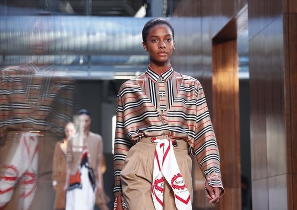 Burberry italia top 2019