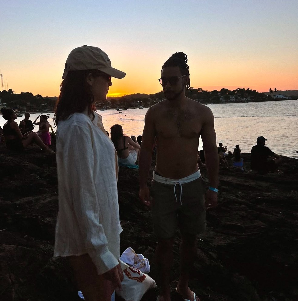 Sophia Abrahão posa com Sergio Malheiros na Bahia — Foto: Reprodução/Instagram