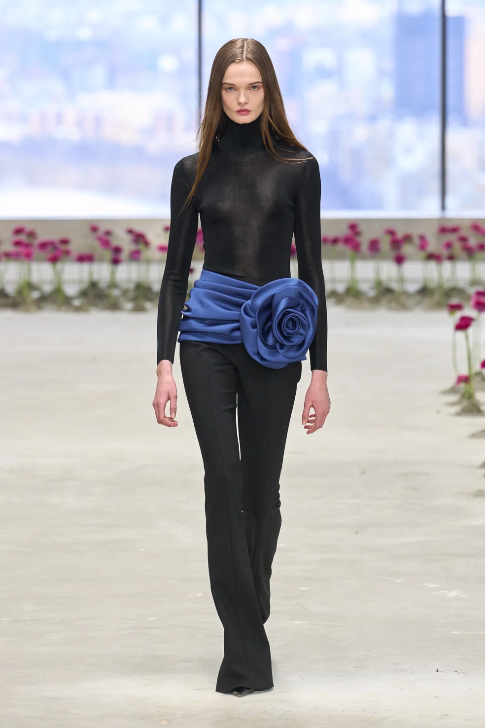 Carolina Herrera, inverno 2025 — Foto: Vogue Runway/GoRunway