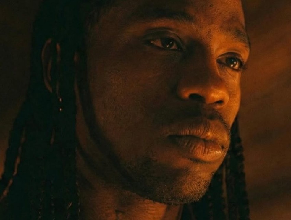 Travis Scott em "A Odisseia" — Foto: Divulgação