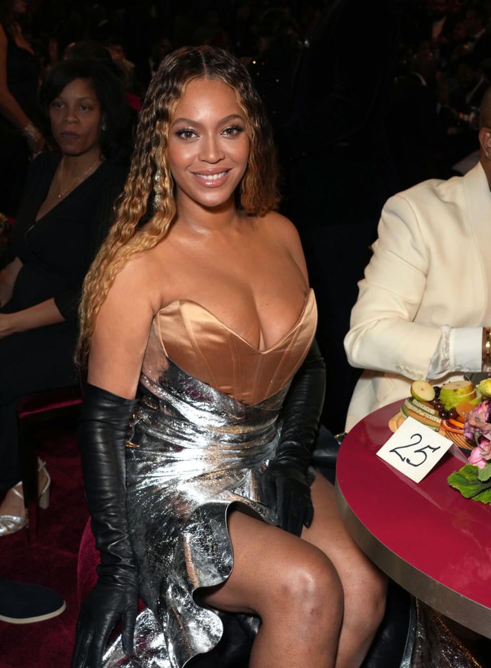 Beyoncé se torna a artista mais premiada da história do Grammy Awards