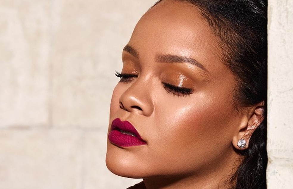 Rihanna (Foto: Reprodução/Instagram) — Foto: Vogue