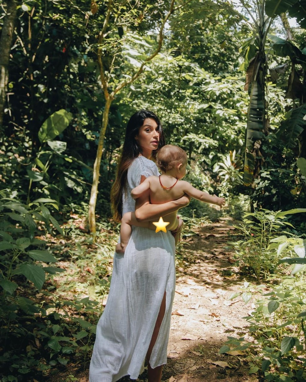 Thaila Ayala e família — Foto: Reprodução/Instagram
