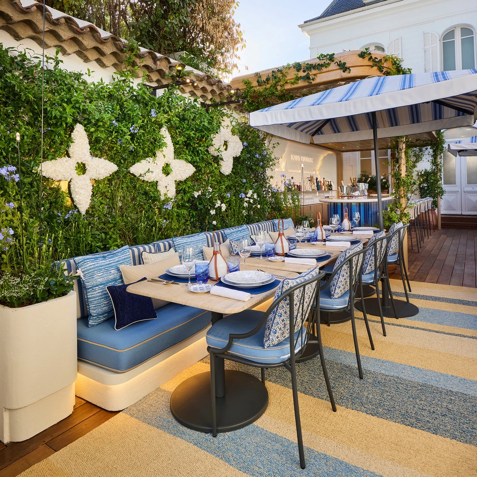 O restaurante da Louis Vuitton assinado por Arnaud Donckele e Maxime Frédéric, no White 1921, em Saint-Tropez — Foto: Divulgação