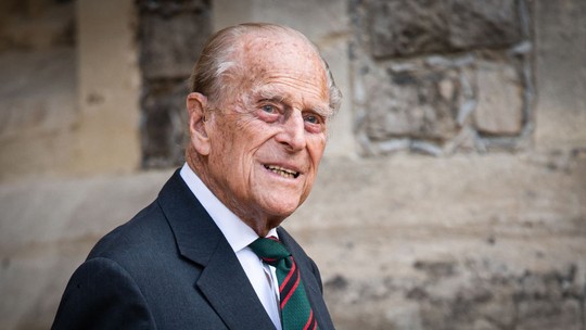 Philip fez comentário inusitado após o fim da festa de casamento de Harry e Meghan, diz livro