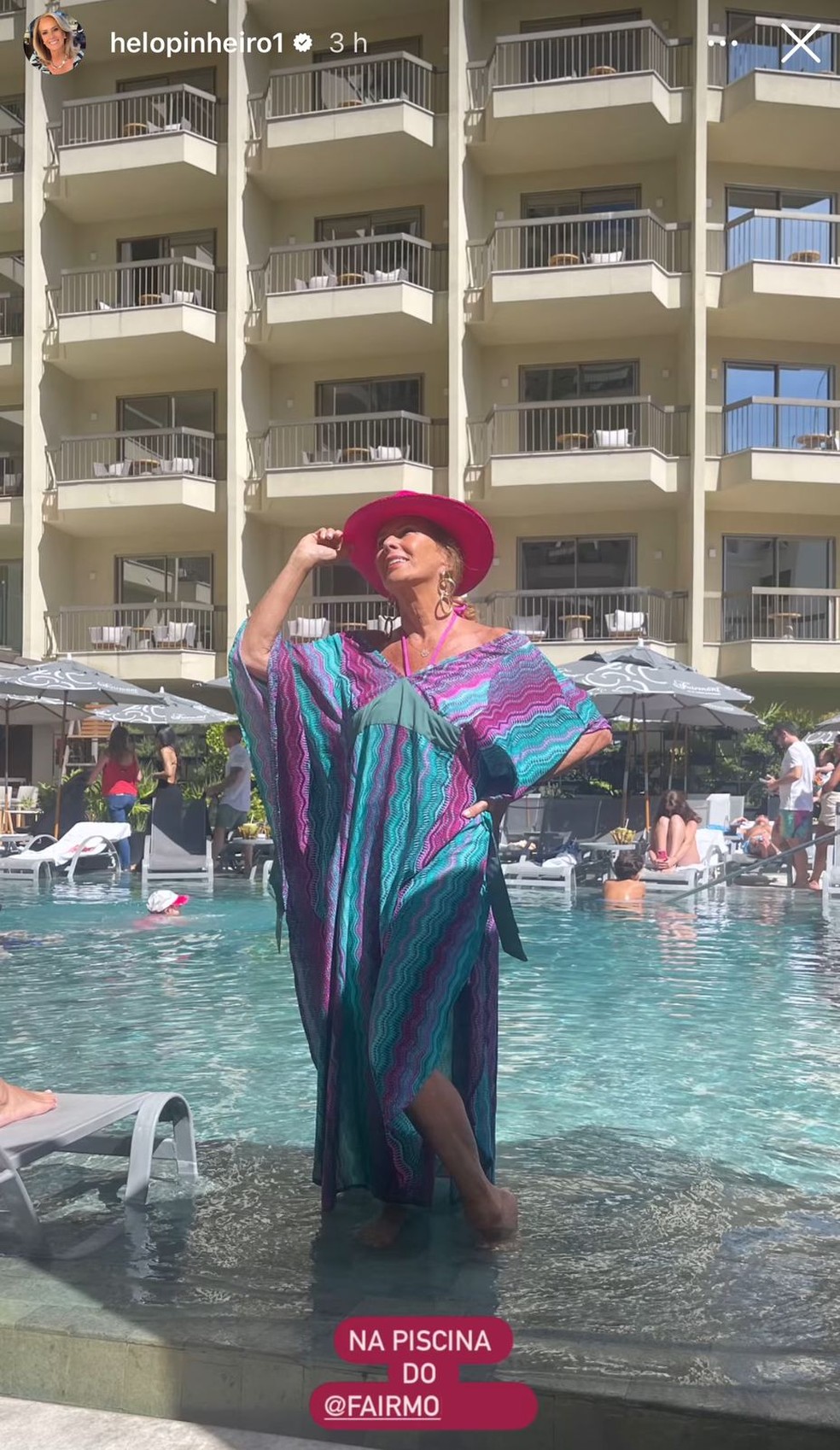 Helô Pinheiro curte hotel luxuoso no Rio de Janeiro