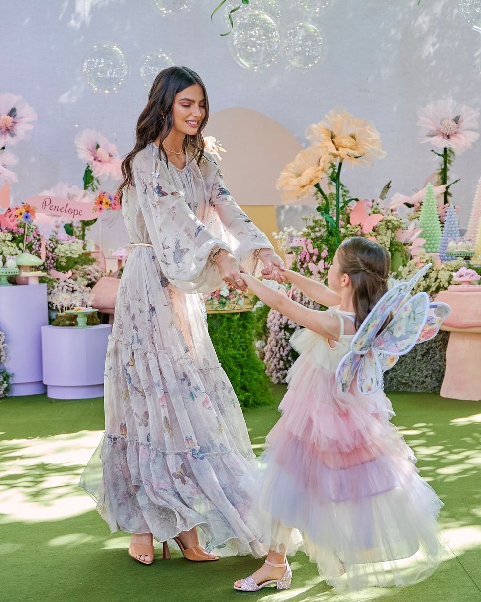 Kelly Piquet exibe decoração de aniversário da filha Penélope