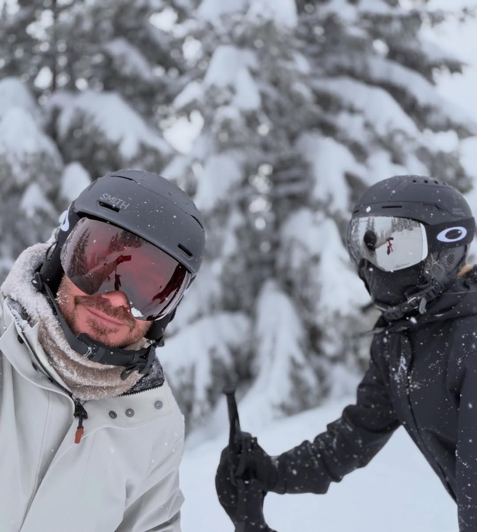 David Beckham encanta fãs ao curtir a neve com a filha caçula, Harper — Foto: Reprodução/Instagram