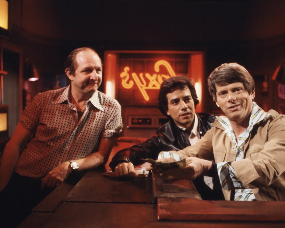 Paul Avery com Vasili Bogazianos e Robert Morse em 'All My Children — Foto: Conteúdo de entretenimento geral da Disney via Getty