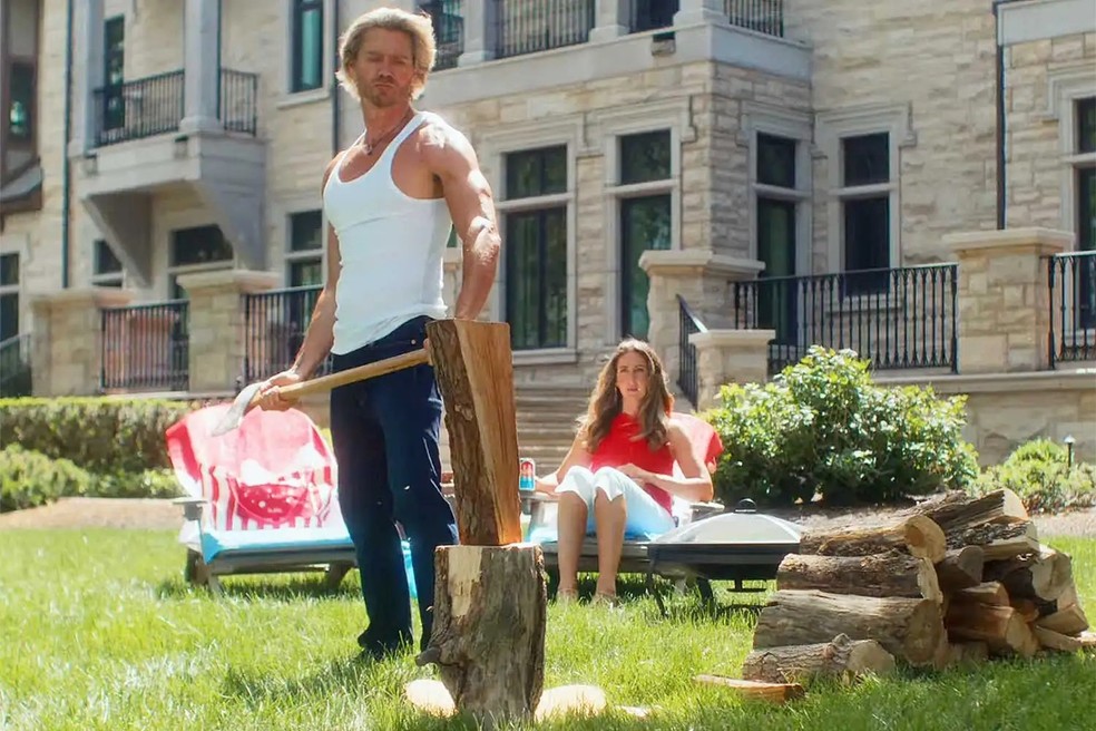 Chad Michael Murray estrela a nova campanha da Bubly — Foto: Reprodução/YouTube