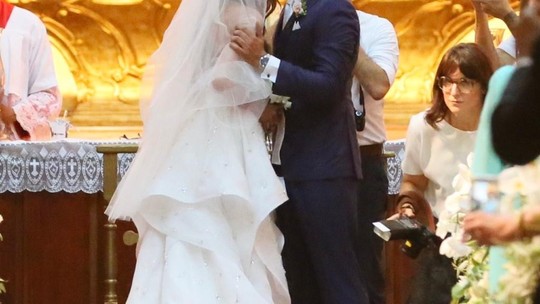 Casamento Thaila Ayala e Renato Góes: todos os detalhes do vestido da noiva