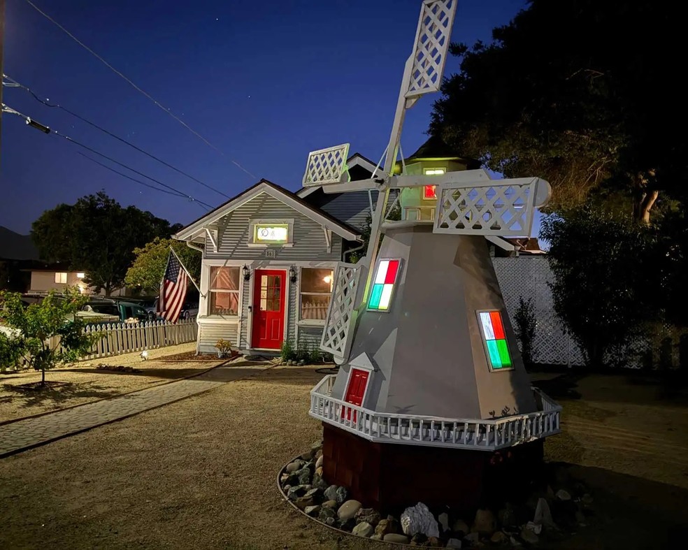 Por dentro da antiga casa de campo de Dolly Parton em Solvang, Califórnia — Foto: Cris Lapp