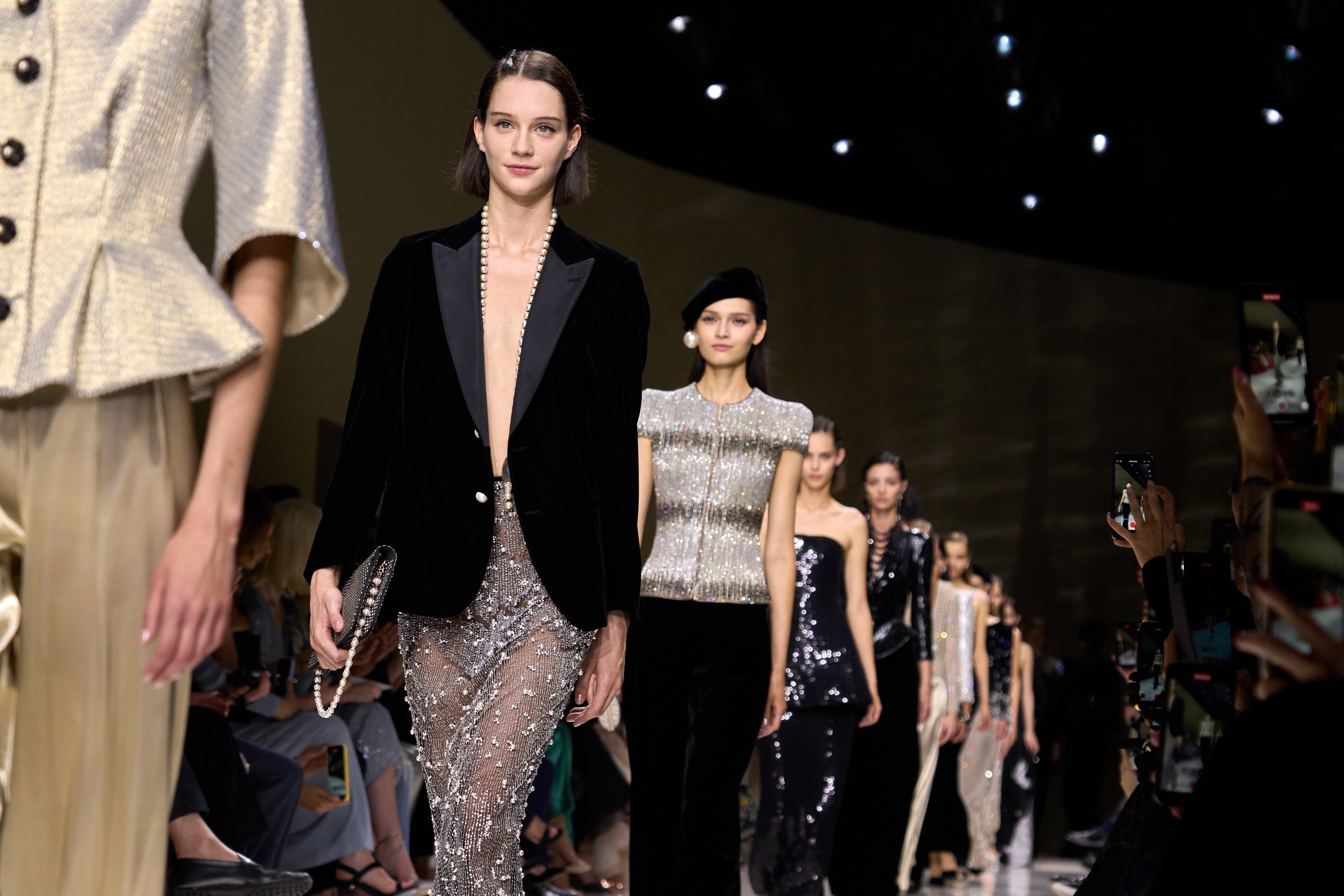 7 truques de styling da alta-costura para atualizar o look de festa