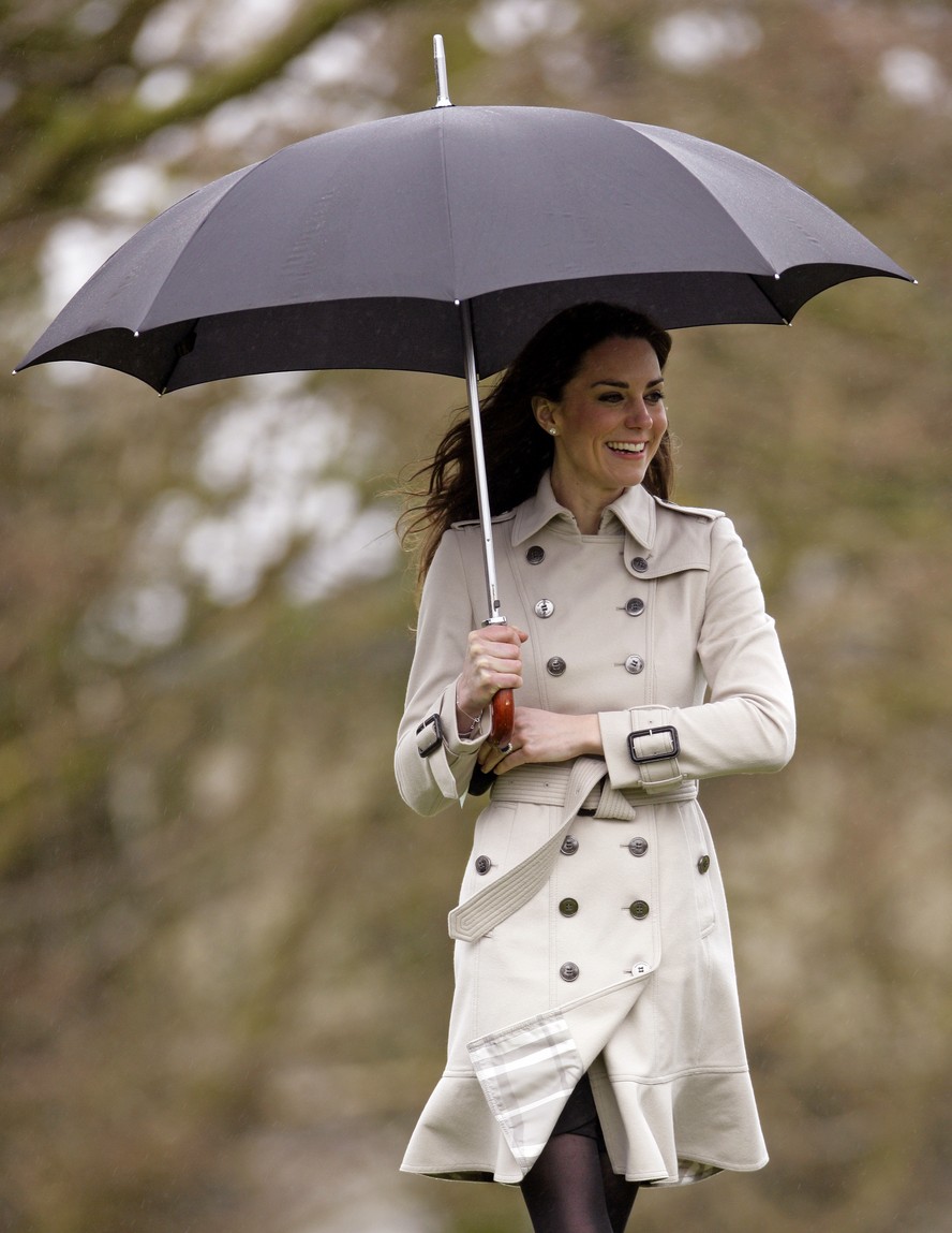 Burberry celebra 170 anos com exposição dedicada ao trench coat em