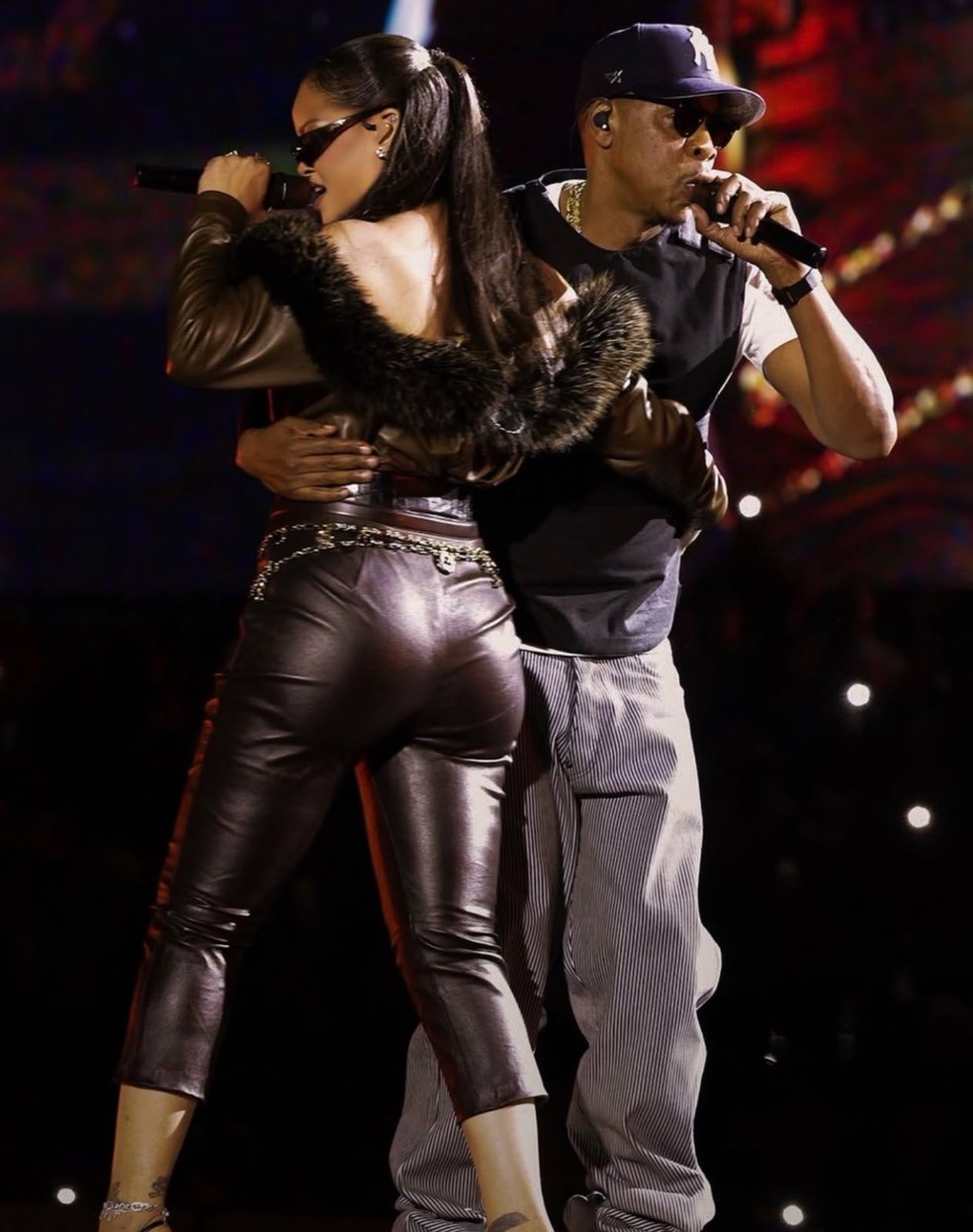 Rihanna e Jay-Z — Foto: Reprodução/X