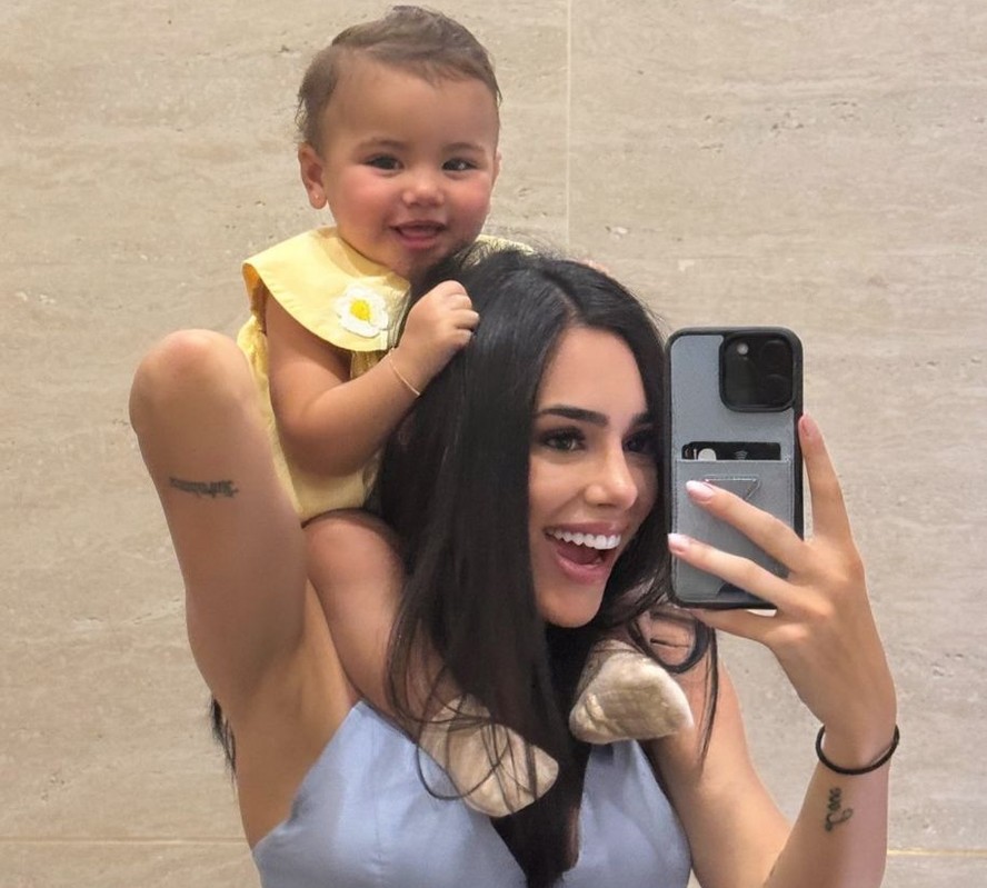 Bruna Biancardi exibe momento fofo com a filha, Mavie | Celebridades | Vogue