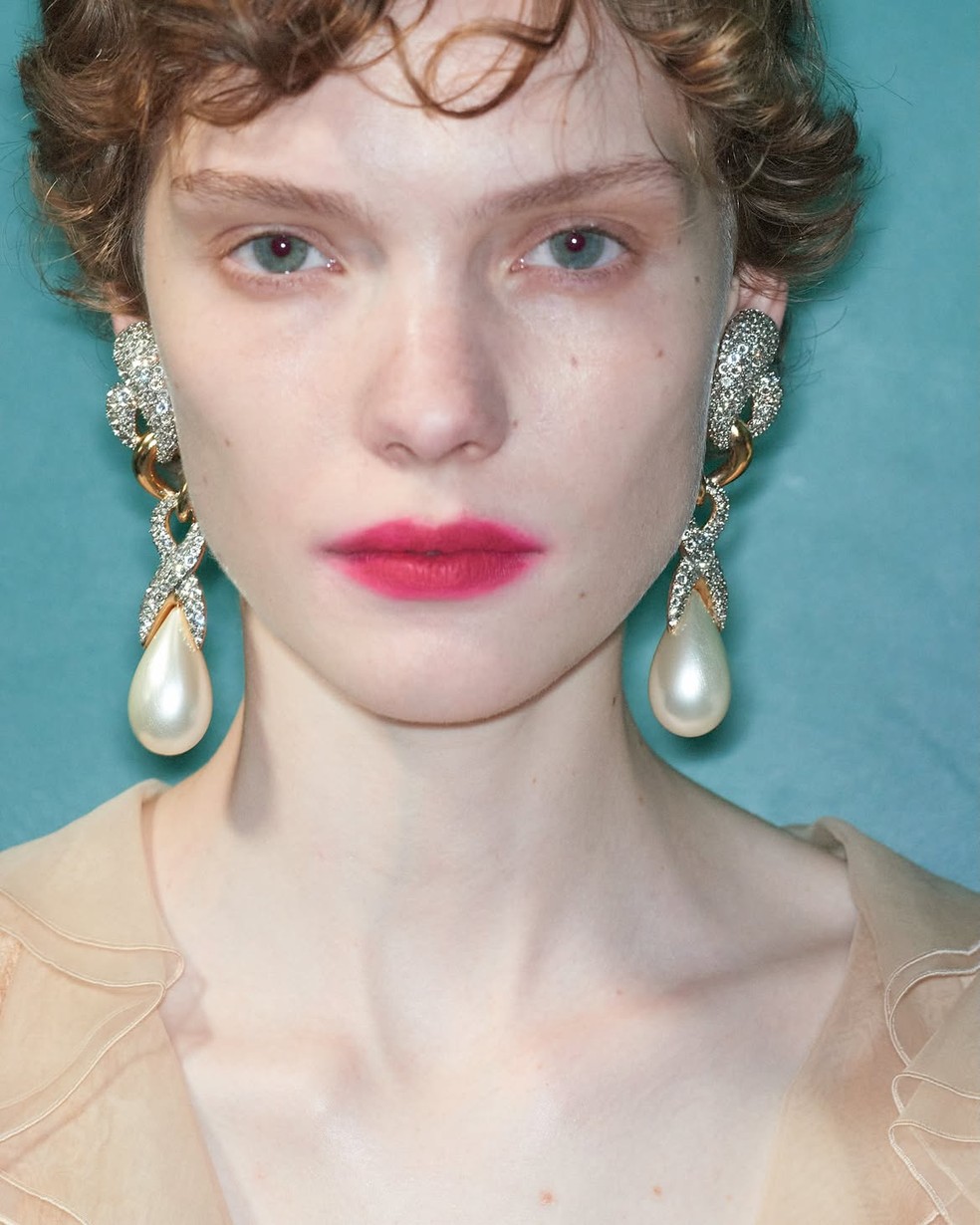 Beleza da Valentino na semana de moda de Paris, verão 2027 — Foto: Reprodução/Instagram
