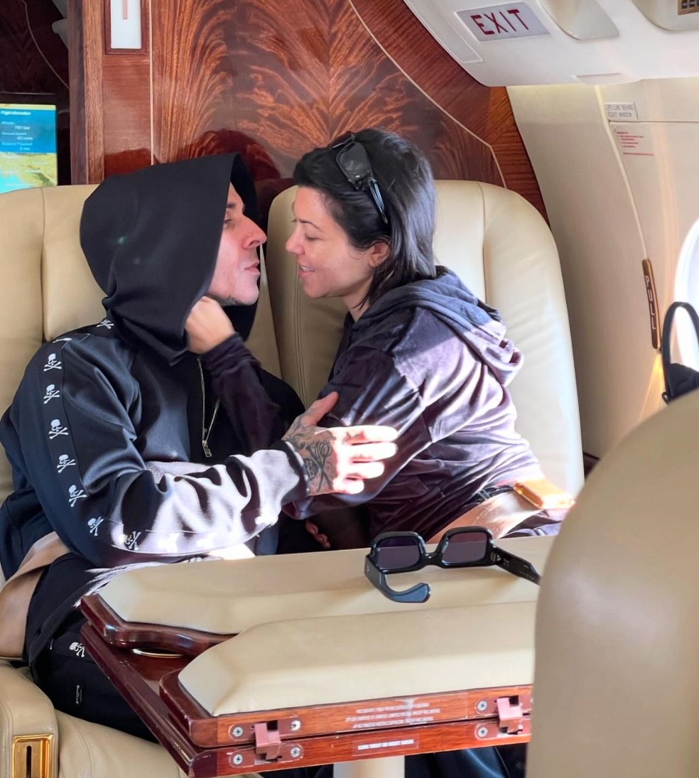 Kourtney Kardashian e Travis Barker — Foto: Reprodução/Instagram
