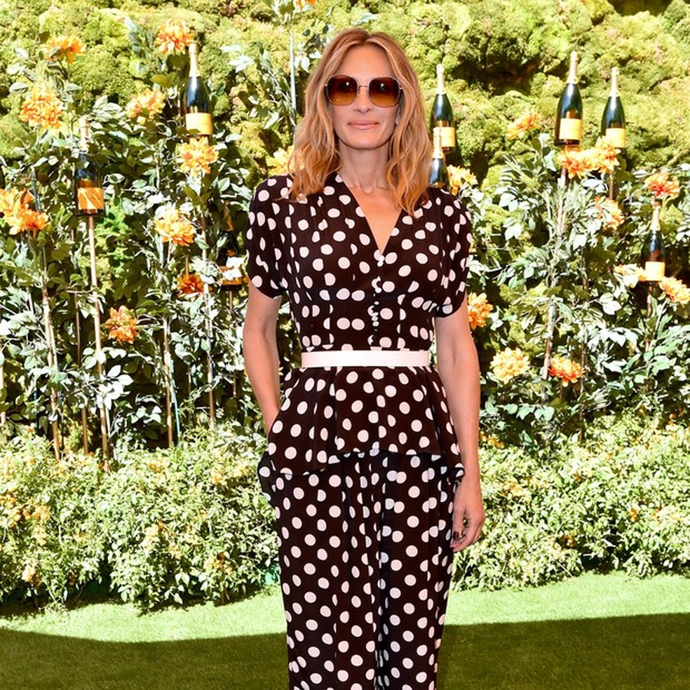 PACIFIC PALISADES, CALIFORNIA - OCTOBER 05: Julia Roberts attends the 10th Annual Veuve Clicquot Polo Classic Los Angeles at Will Rogers State Historic Park on October 05, 2019 in Pacific Palisades, California. (Photo by Axelle/Bauer-Griffin/FilmMagic) (Foto: FilmMagic) — Foto: Vogue