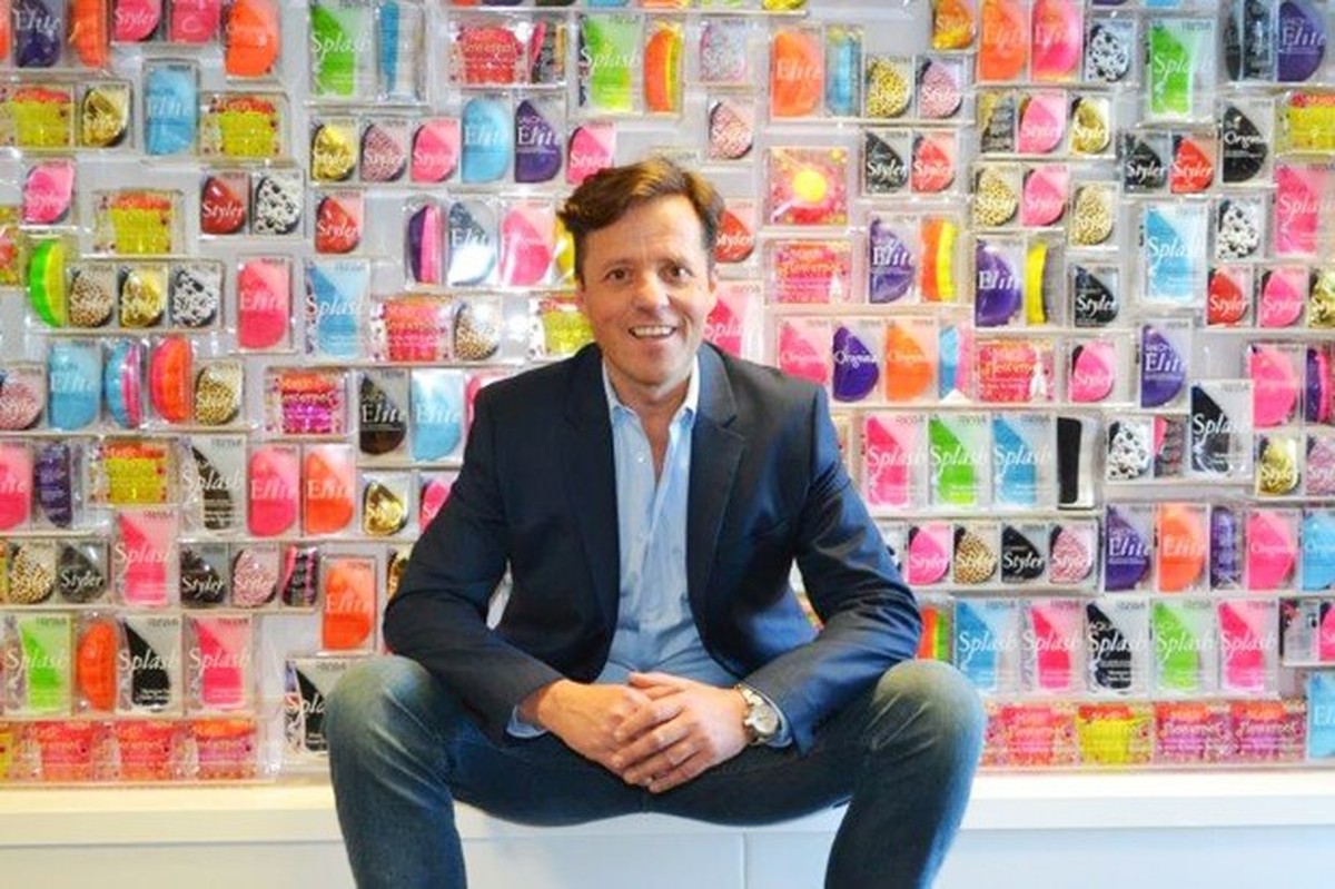 Inventor da Tangle Teezer aponta três pecados nos cuidados capilares ...