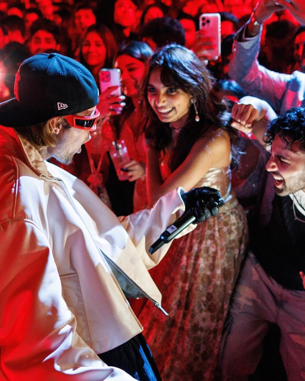 Justin Bieber se apresentando em Mumbai — Foto: Reprodução/Instagram
