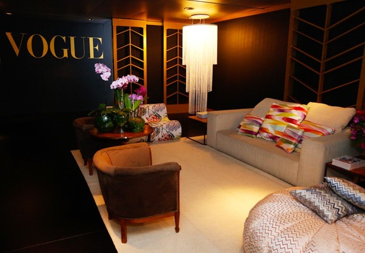 Entre no lounge da Vogue Brasil para a edição de verão 2015 do Fashion Rio