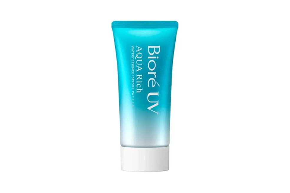 Protetor solar Aqua Rich Watery Essence FPS 50, Bioré — Foto: Reprodução