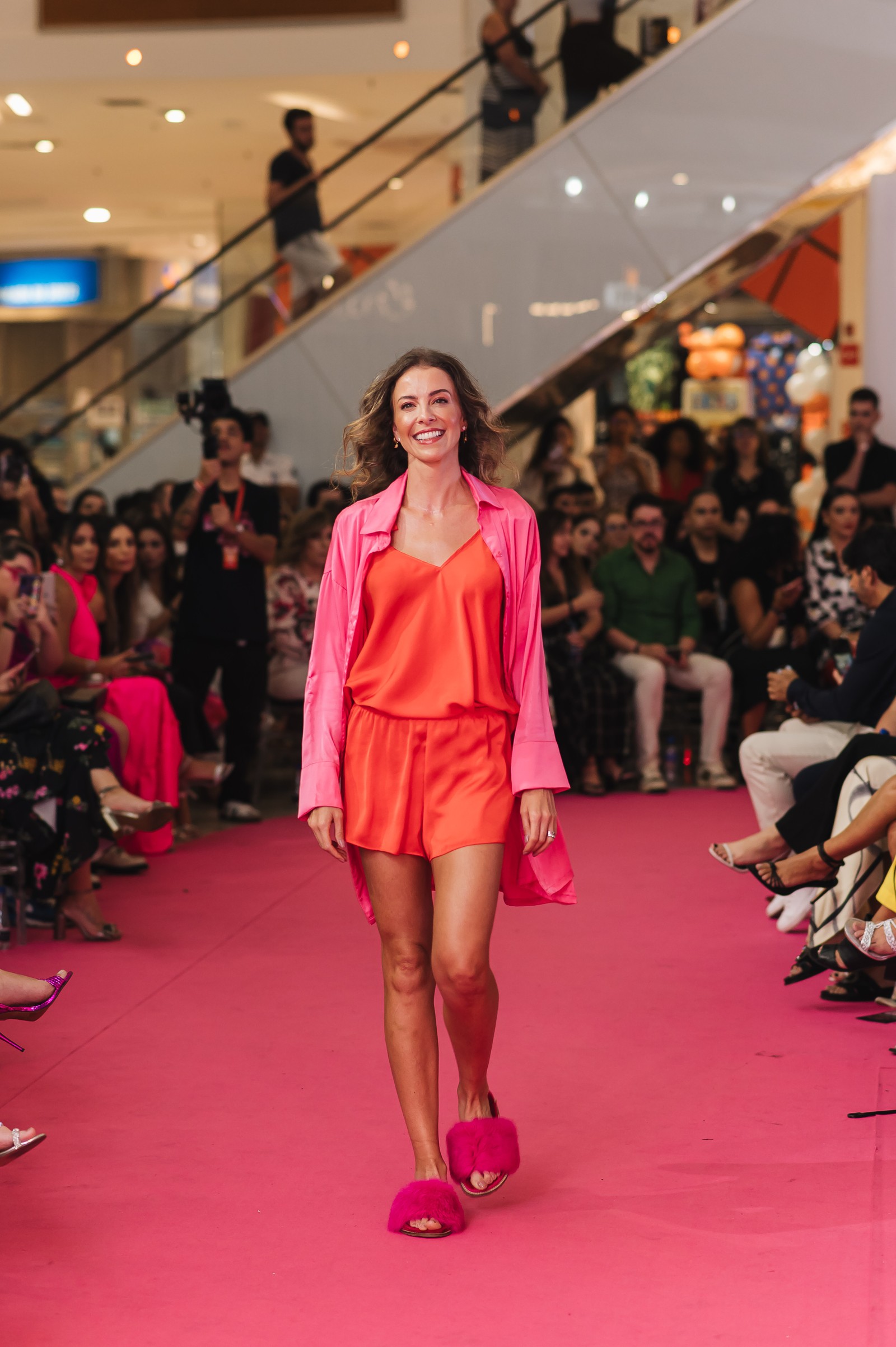 Vogue Fashion’s Night Out lota Boulevard Shopping com talks e ativações ...