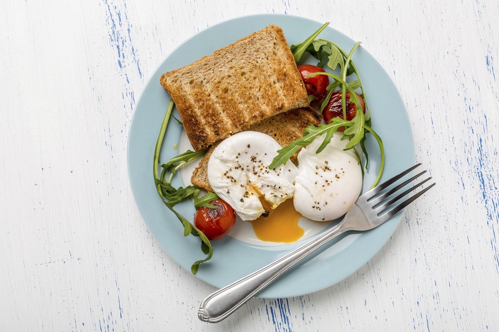 Café da manhã: o que comer na refeição mais importante do dia? (Foto: Getty Images/iStockphoto) — Foto: Vogue