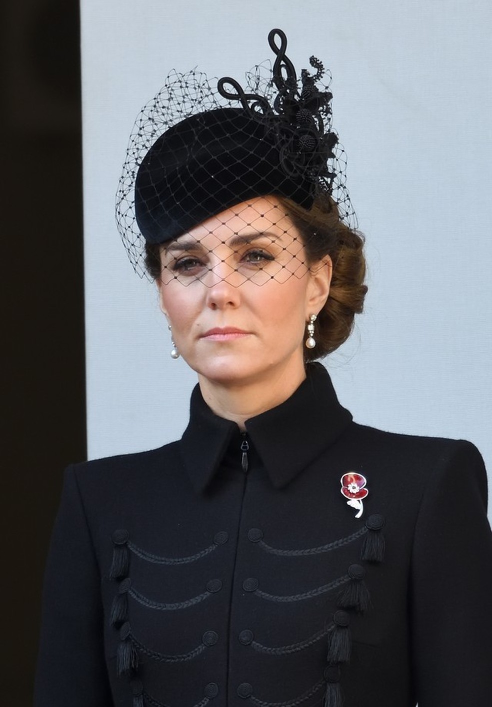 LONDON, ENGLAND - NOVEMBER 10: Catherine, Duchess of Cambridge attends the annual Remembrance Sunday memorial at The Cenotaph on November 10, 2019 in London, England. (Photo by Karwai Tang/WireImage) (Foto: WireImage) — Foto: Vogue